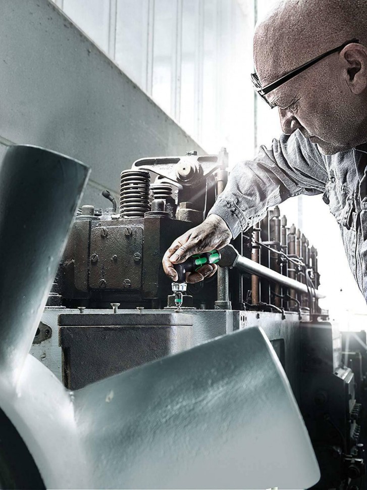 Отвертка пистолетная Kraftform Kompakt Pistol WERA RA 4 с насадками 051031